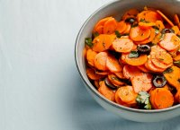 Salade de carottes cuites méditerranéenne