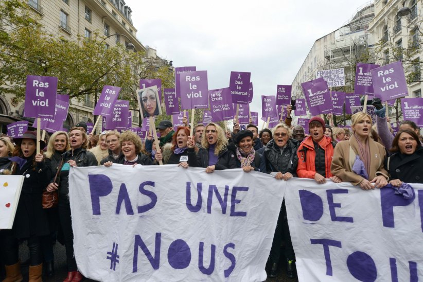 Célébrités et anonymes défilent dans les rues de Paris contre les violences faites aux femmes, en 2019.