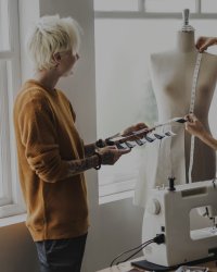 Une nouvelle école de mode va ouvrir ses portes : un célèbre créateur à la tête