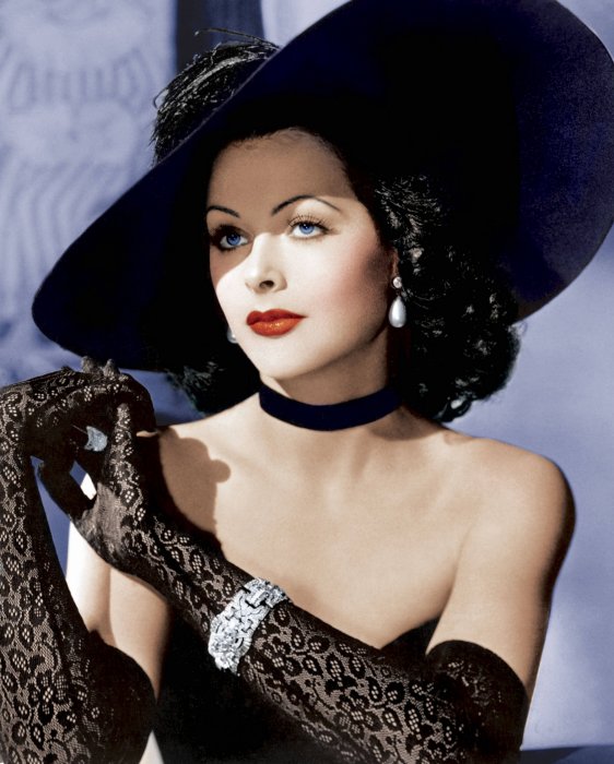 Hedy Lamarr : icône de cinéma et inventrice de la communication sans fil