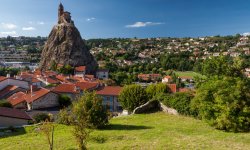 Le Puy-en-Velay : 5 monuments chargés d'Histoire à découvrir