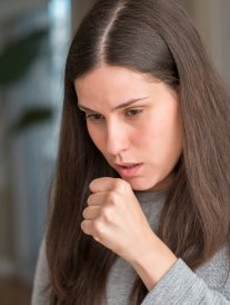 Pneumonie : ces symptômes qui doivent vous alerter