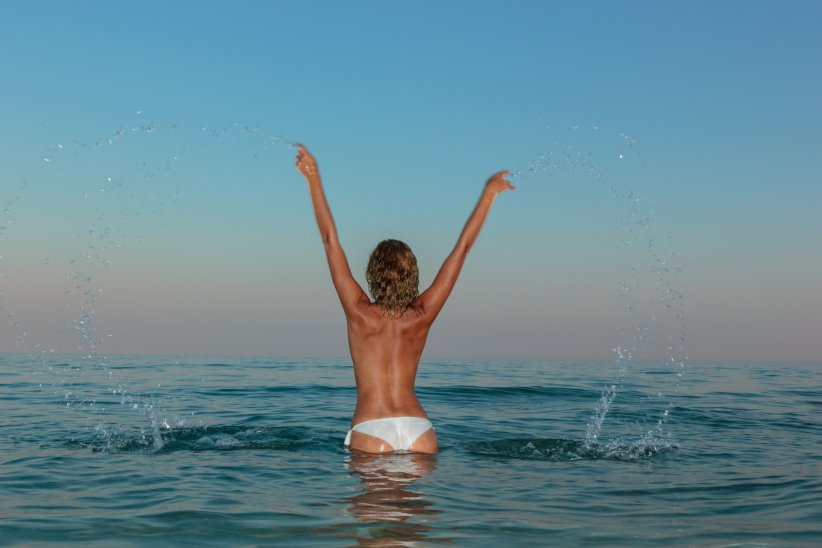 Pouvez-vous réellement être seins nus à la plage ?