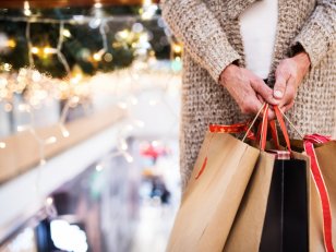 10 façons de payer moins cher sa décoration de Noël