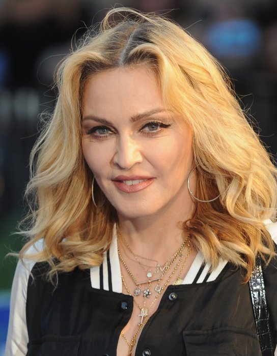 Madonna adopte des jumelles au Malawi