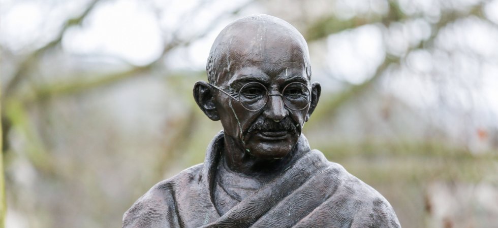 Gandhi : ses fameuses lunettes rondes vendues aux enchères