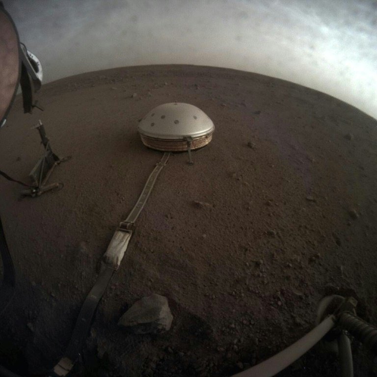 Cratères d'impact de météorites sur la planète Mars, dans une image prise par la sonde Mars Reconnaissance Orbiter au dessus d'Elysium Planitia, et distribuée par la Nasa le 7 janvier 2015 