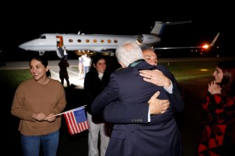 Les cinq prisonniers Américains libérés par l'Iran sont arrivés sur le sol des Etats-Unis, sur la base militaire Fort Belvoir en Virginie, le 19 septembre 2023