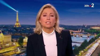 Regardez Julien Courbet qui ironise après l'annonce de la venue de Anne-Sophie  Lapix dans le groupe M6: "Vu le nombre de gens qui arrivent sur M6, à titre  préventif, je prépare ma