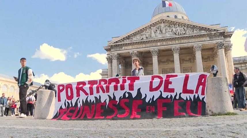 Des manifestants s'introduisent au sein du siège de LVMH sur l'avenue  Montaigne