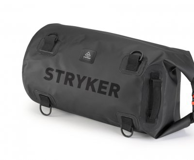 Rouleau ou cargo : Kappa lance Stryker, sa nouvelle ligne de sacs motos étanches