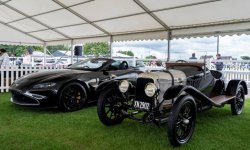 Rassemblement record de modèles Aston Martin