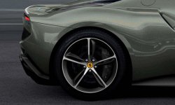 Bespoke : Ferrari SF90 Stradale Argento Siracusa