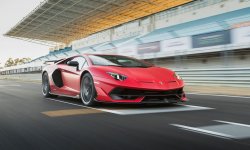 Teaser : la dernière Lamborghini Aventador en approche ?