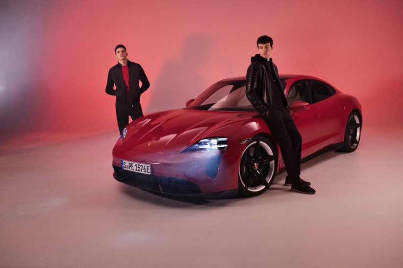 Nouvelle collection capsule &quot;Porsche x Boss&quot; inspirée de la Taycan
