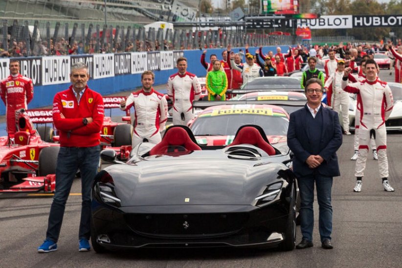Le PDG de Ferrari Louis Camilleri quitte ses fonctions