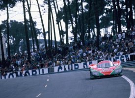 La Mazda 787B de 1991 en piste à Le Mans Classic