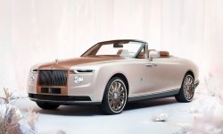 Rolls-Royce dévoile une deuxième Boat Tail à la Villa d'Este