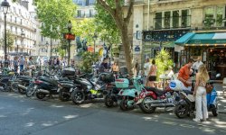 Paris : fin du ticket de parking pour les deux-roues électriques