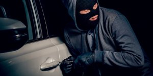 Vol de voitures : qu'est-ce que le « mouse jacking » et comment s'en protéger ? 
