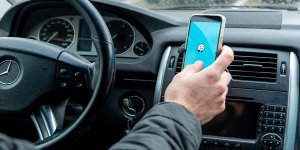 Waze ajoute de nouvelles alertes pour mieux prévenir les dangers sur la route