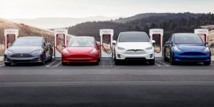 Tesla serait-elle tombée de son piédestal ? 