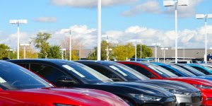 Voiture électrique d'occasion : une nouvelle aide à l'achat fait son retour en France 