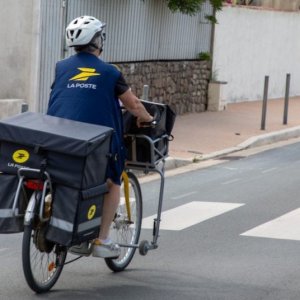 Les vélos électriques de La Poste en vente 
