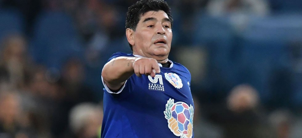 Diego Maradona "allume" Lionel Messi