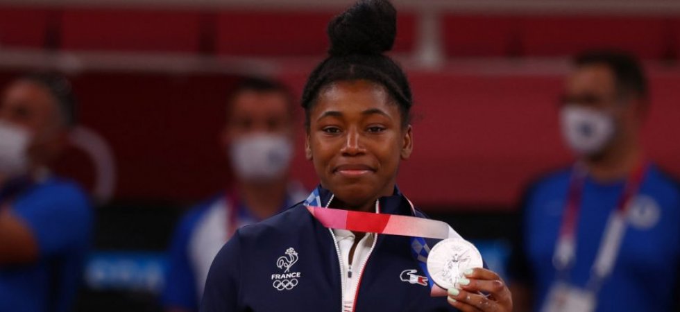 Judo : Cysique disqualifiée mais médaillée d'argent, Chaîne a chuté face au champion du monde