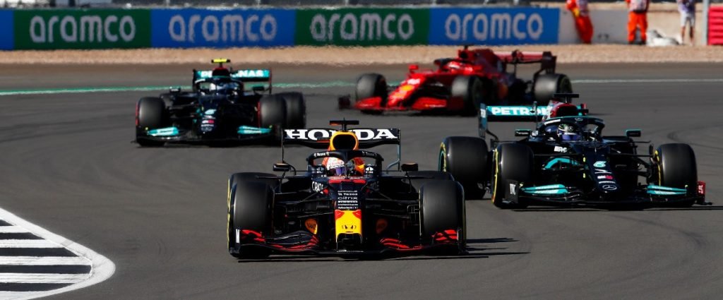 F1 – Grande-Bretagne : Verstappen gagne la toute première course sprint de  l'histoire