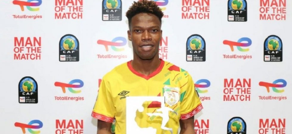 OL : Ça tombe à l'eau pour Dodo Dokou, un milieu défensif toujours espéré