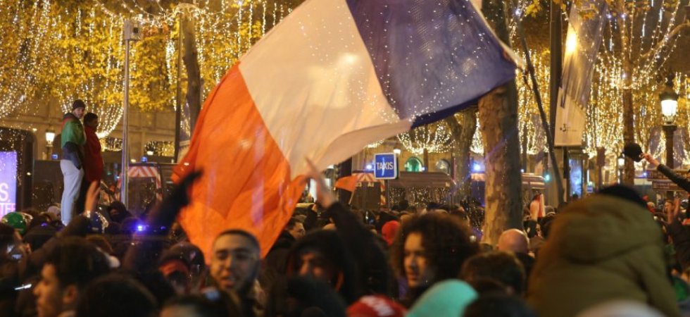 CM 2022 : Les supporters des Bleus festifs après la qualification