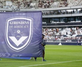 Bordeaux : Le club abandonne son statut professionnel et confirme le dépôt de bilan 