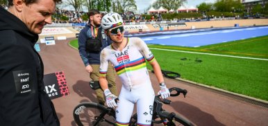 Paris-Roubaix : Pogacar, « comme Eddy Merckx il y a 50 ans »