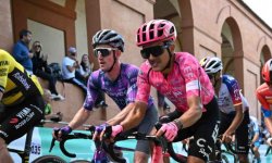EF Education-EasyPost : Carapaz échappe à une lourde blessure après sa chute sur le Tour de Lombardie 