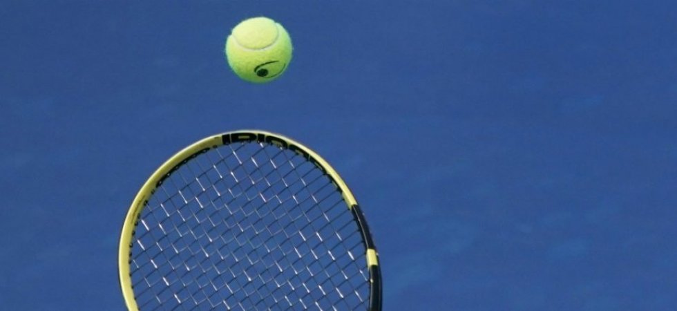 Roland-Garros : Les cordeurs, petites mains nécessaires aux joueurs