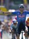 Tour de France (E9) : Van der Poel l'emporte au terme d'une longue échappée, Pogacar reste en jaune