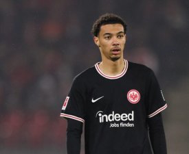 PSG : Ekitike quitte définitivement le club pour l'Eintracht Francfort 