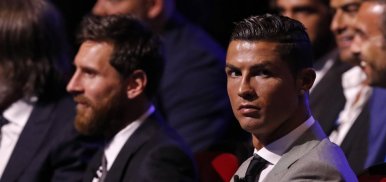 Man Utd : Ronaldo sur le départ à cause de Messi ?
