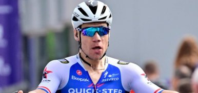 Quick-Step Alpha Vinyl : Jakobsen attend de connaître les intentions d'Evenepoel concernant le Tour de France