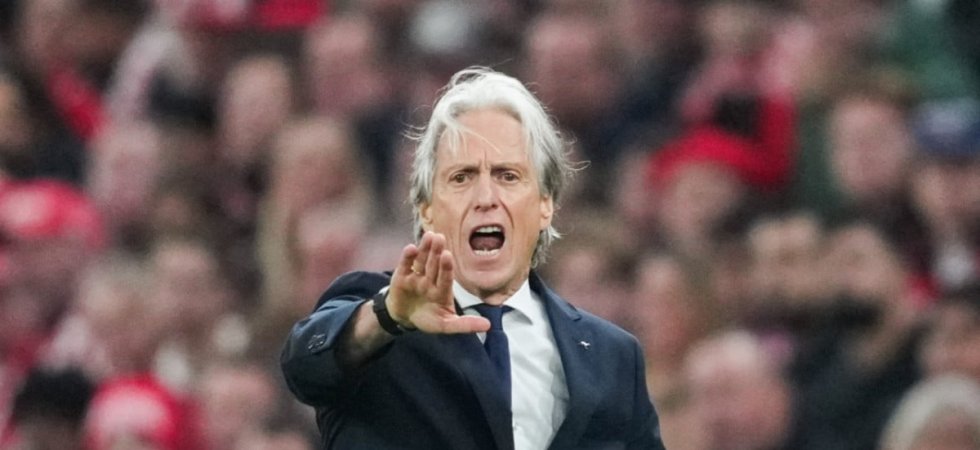 Portugal : Jorge Jesus  évite de parler du « symbole » Ronaldo