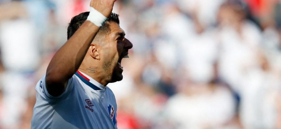 Luis Suarez va déjà quitter l'Uruguay