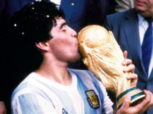 Maradona, un an déjà...