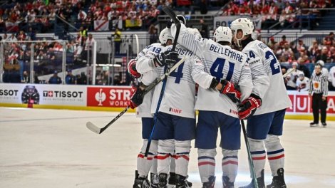 Hokej na lodzie – Puchar Świata (H): Francja wygrywając z Polską robi krok w kierunku utrzymania swojej pozycji