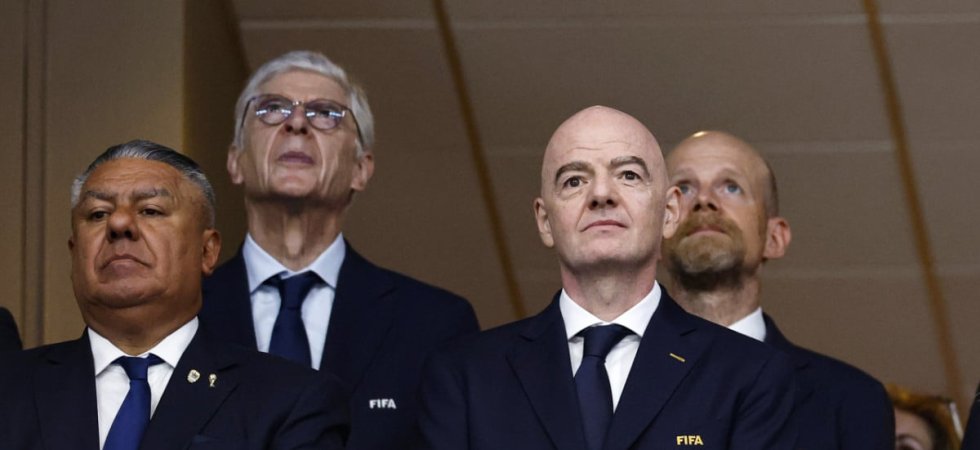 FIFA : Wenger sort du silence