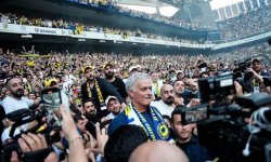 Fenerbahce : Mourinho adulé lors de sa présentation 