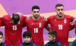 Angleterre-Iran : Les joueurs iraniens ont refusé de chanter leur hymne, un genou au sol pour les Anglais