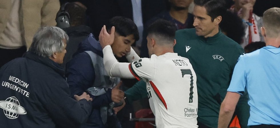 PSG-Chelsea : Neto s'excuse après avoir poussé un ramasseur de balles