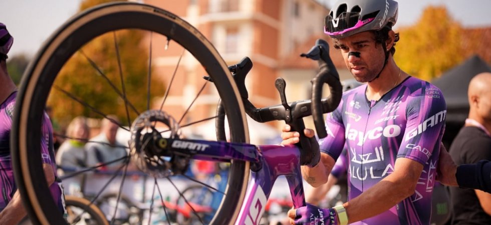 Jayco-AlUla : Lourde chute à l'entraînement pour Matthews